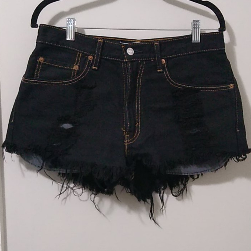 Levi's 550 Relaxed Fit Destroyed Shorts